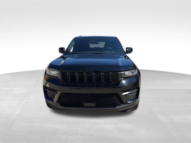 2023 Jeep Grand Cherokee Altitude 4x4 2023 Jeep Grand Cherokee Altitude 4x4