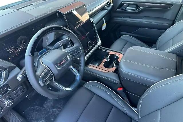 2025 GMC Yukon XL 4WD Elevation