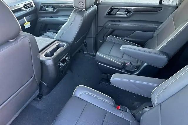 2025 GMC Yukon XL 4WD Elevation