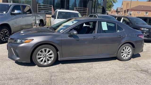 2020 Toyota Camry SE