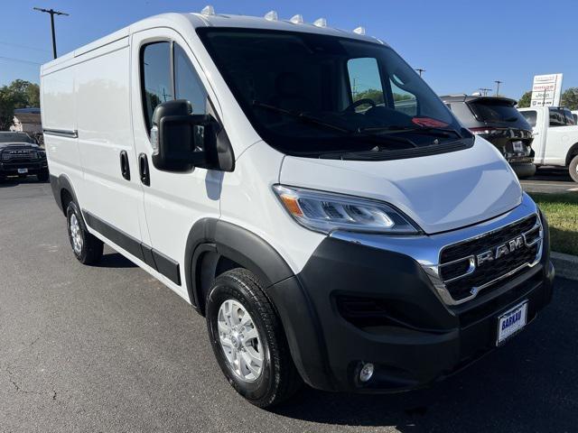 2025 RAM ProMaster 1500 Cargo Van SLT Low Roof 136 WB