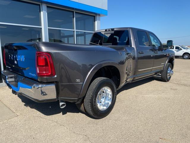 2025 RAM 3500 Limited Crew Cab 4x4 8 Box