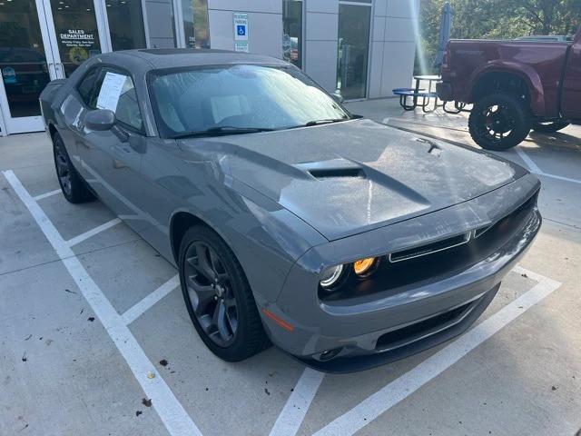 2017 Dodge Challenger SXT Plus