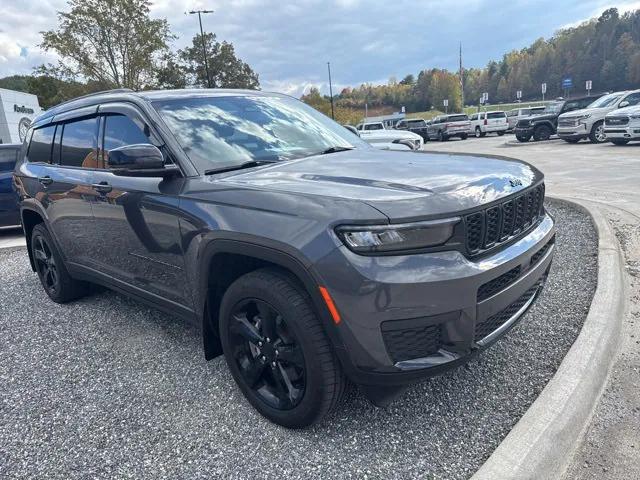 2023 Jeep Grand Cherokee L Altitude 4x4