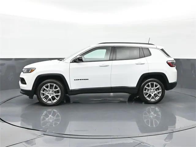 2022 Jeep Compass Latitude Lux 4x4