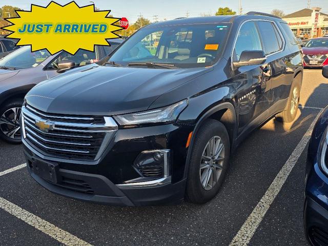 2023 Chevrolet Traverse AWD LT Leather