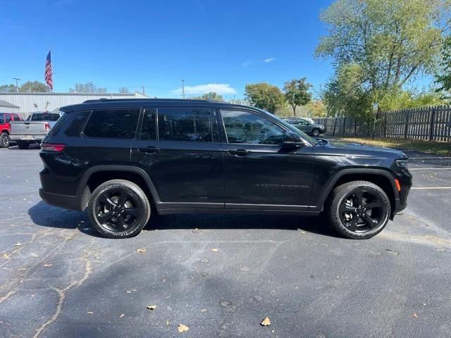 2023 Jeep Grand Cherokee L Altitude 4x4 2023 Jeep Grand Cherokee L Altitude 4x4