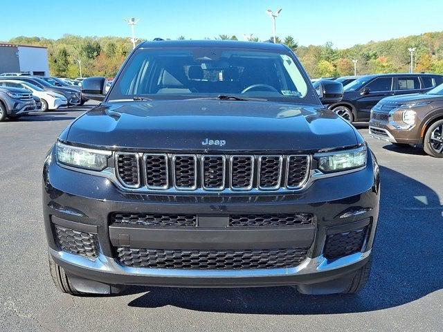 2022 Jeep Grand Cherokee L Laredo 4x4 2022 Jeep Grand Cherokee L Laredo 4x4