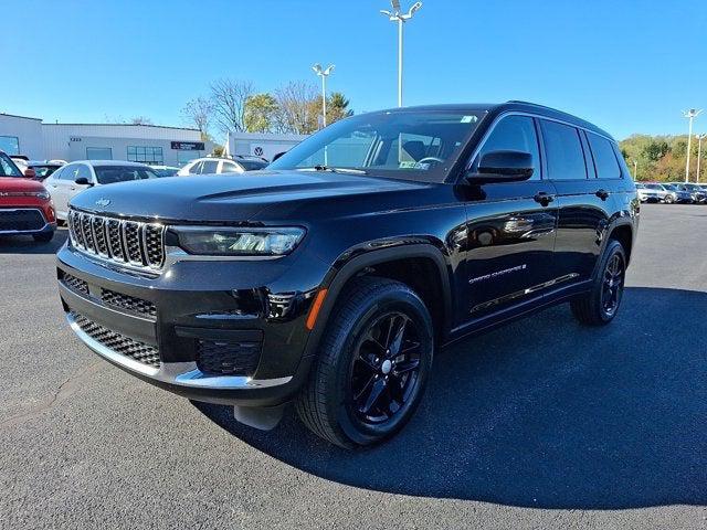 2022 Jeep Grand Cherokee L Laredo 4x4 2022 Jeep Grand Cherokee L Laredo 4x4