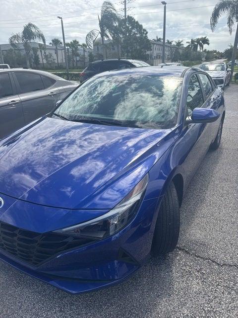 2022 Hyundai Elantra SE 2022 Hyundai Elantra SE