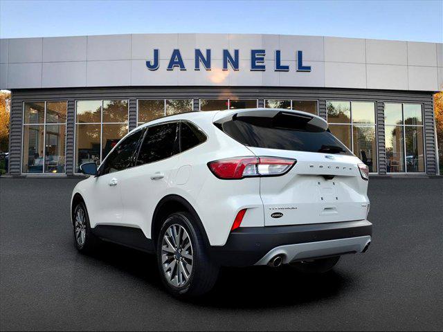 2022 Ford Escape Titanium