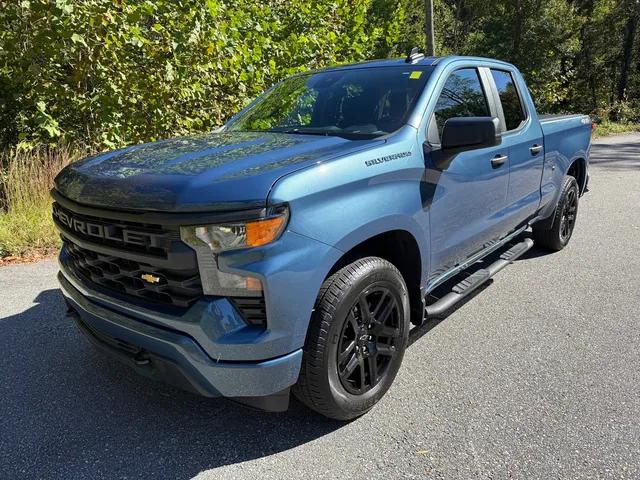 2024 Chevrolet Silverado 1500 4WD Double Cab Standard Bed Custom