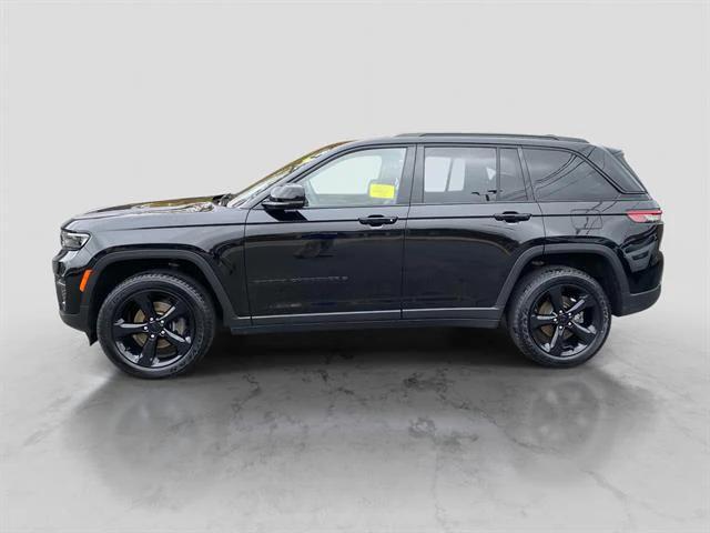 2023 Jeep Grand Cherokee Altitude 4x4