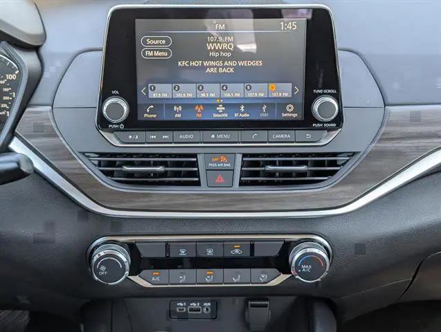 2025 Nissan Altima SV FWD