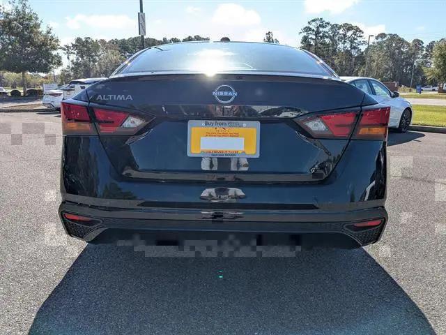 2025 Nissan Altima SV FWD