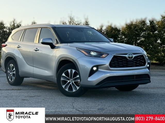 2023 Toyota Highlander Platinum