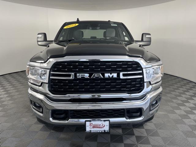 2024 RAM 2500 Big Horn Crew Cab 4x4 8 Box