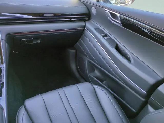 2025 Genesis GV80 2.5T Standard AWD