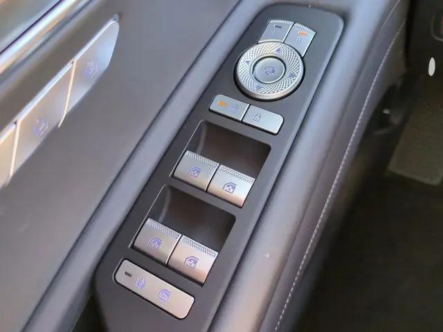 2025 Genesis GV80 2.5T Standard AWD