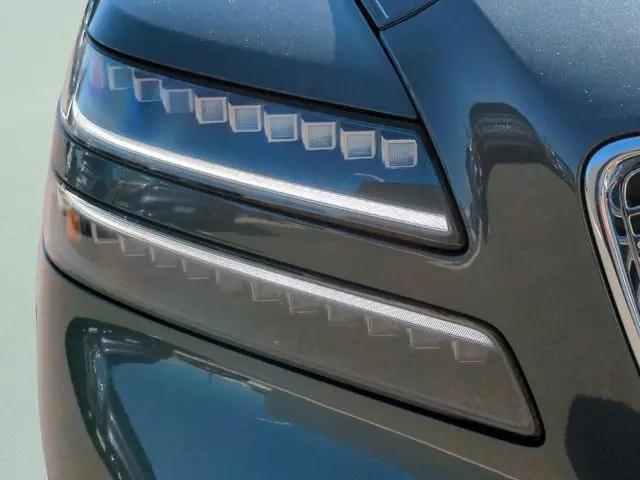 2025 Genesis GV80 2.5T Standard AWD