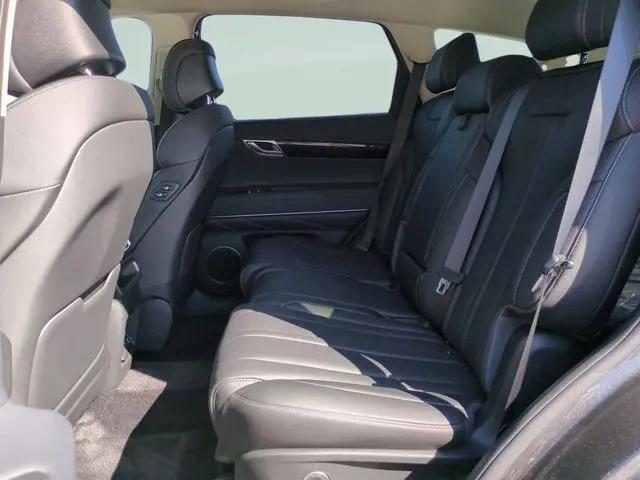 2025 Genesis GV80 2.5T Standard AWD