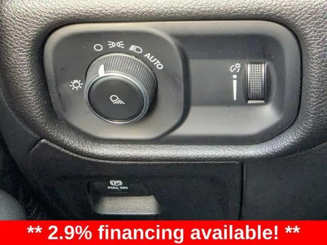 2026 Ram 1500 Tradesman Crew Cab 4x4 57 Box