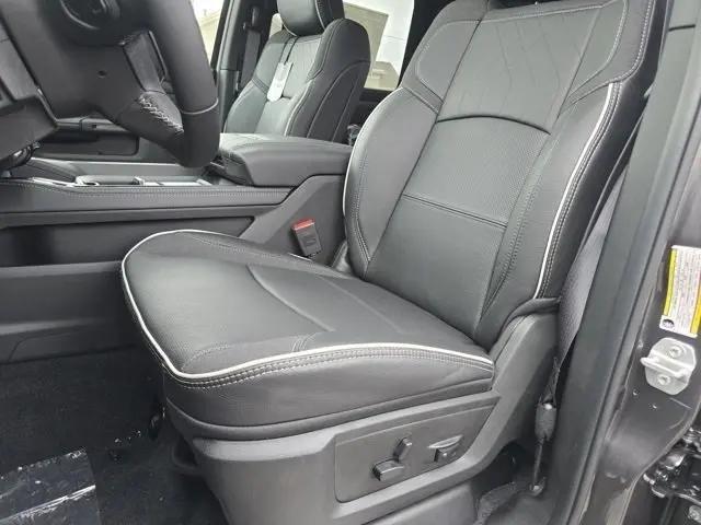 2026 Ram 2500 Limited Crew Cab 4x4 8' Box