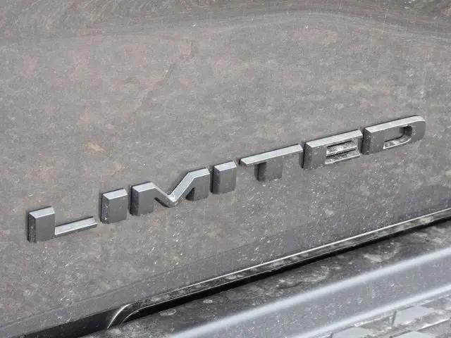 2026 Ram 2500 Limited Crew Cab 4x4 8' Box