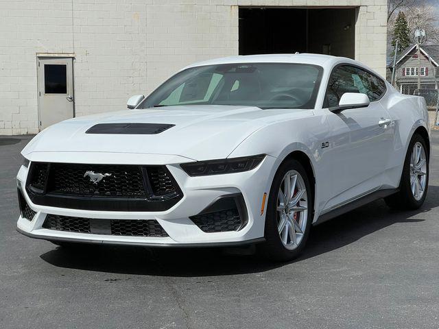 2025 Ford Mustang GT Premium Fastback