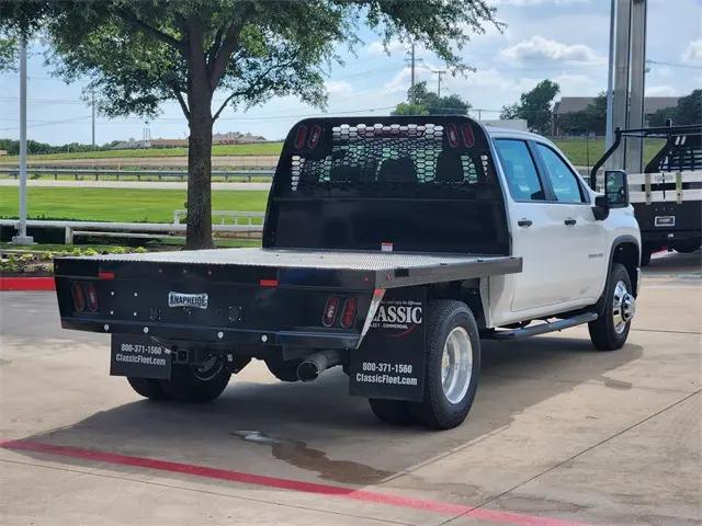 2025 Chevrolet Silverado 3500HD 4WD Crew Cab Long Bed Work Truck