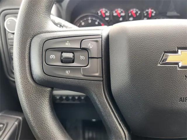 2025 Chevrolet Silverado 3500HD 4WD Crew Cab Long Bed Work Truck