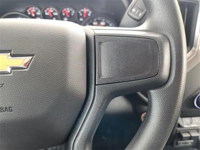 2025 Chevrolet Silverado 3500HD 4WD Crew Cab Long Bed Work Truck