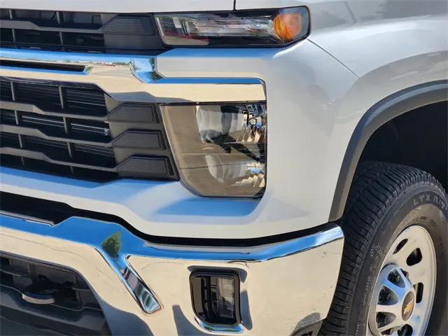 2025 Chevrolet Silverado 2500HD 4WD Crew Cab Standard Bed LT