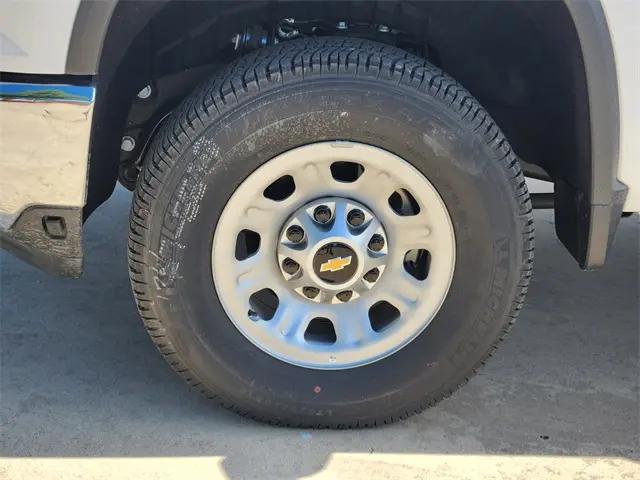 2025 Chevrolet Silverado 2500HD 4WD Crew Cab Standard Bed LT