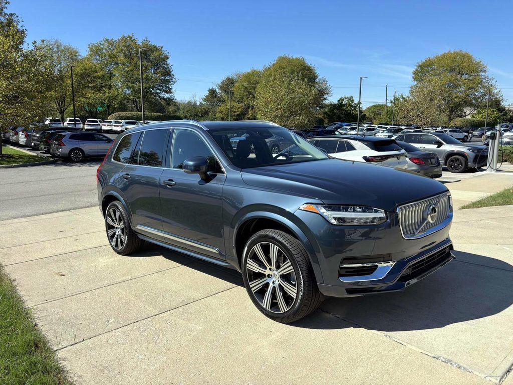 /2025 Volvo XC90-PLUG-IN HYBRID