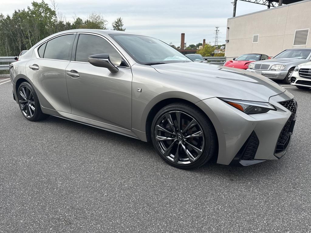2022 Lexus IS