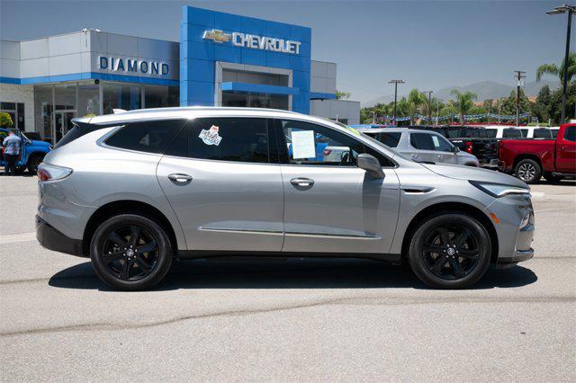 2024 Buick Enclave Essence FWD