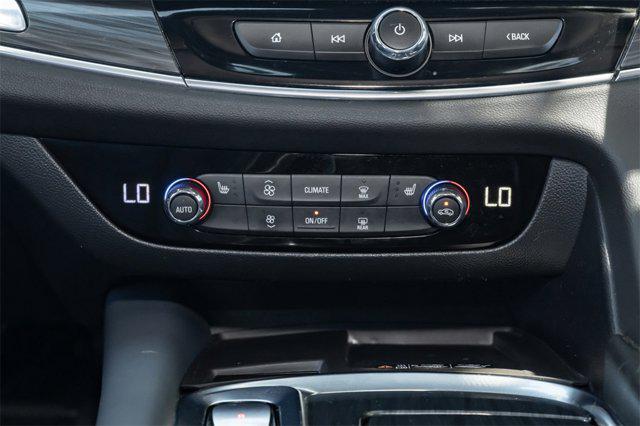 2024 Buick Enclave Essence FWD
