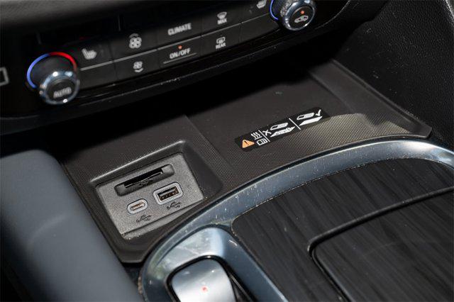 2024 Buick Enclave Essence FWD