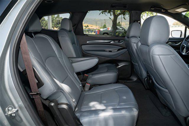 2024 Buick Enclave Essence FWD