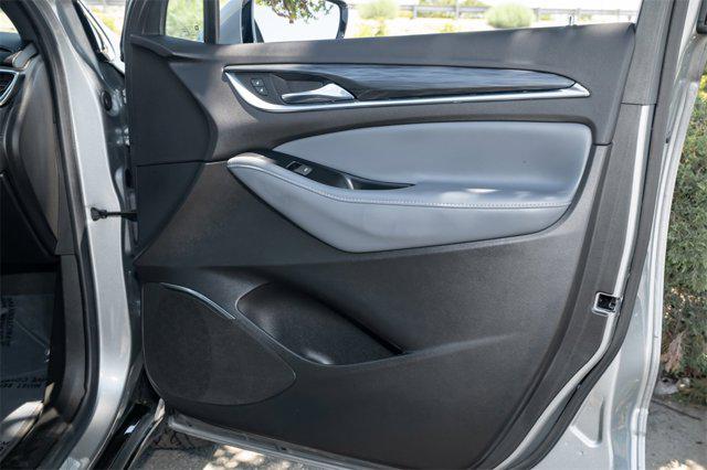 2024 Buick Enclave Essence FWD