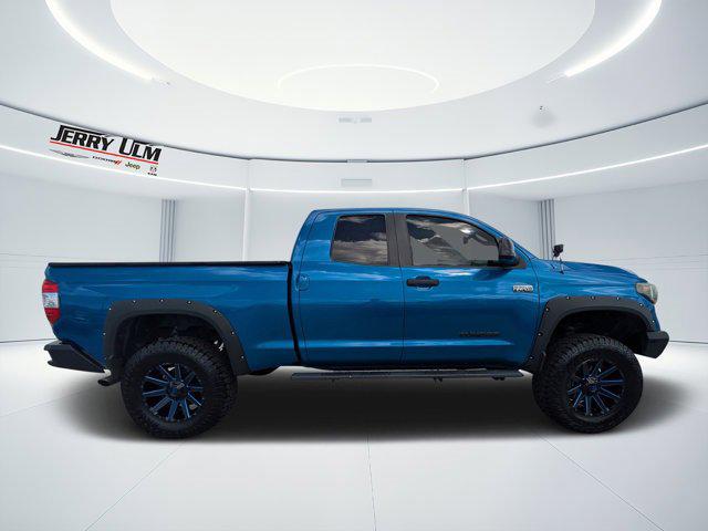 2016 Toyota Tundra SR5 5.7L V8 2016 Toyota Tundra SR5 5.7L V8
