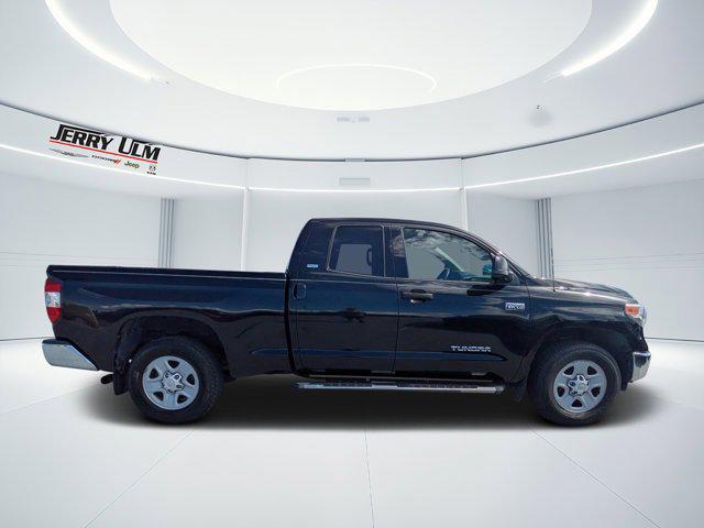 2017 Toyota Tundra SR5 5.7L V8 2017 Toyota Tundra SR5 5.7L V8