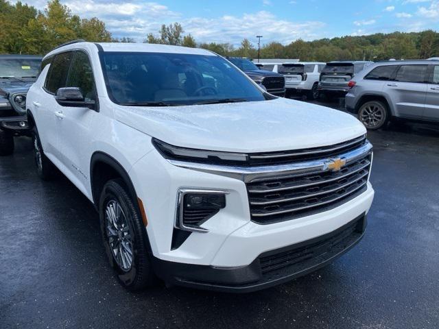 2025 Chevrolet Traverse AWD LT