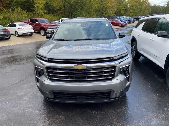 2025 Chevrolet Traverse AWD LT