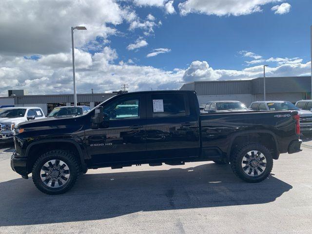 2024 Chevrolet Silverado 2500HD 4WD Crew Cab Standard Bed Custom