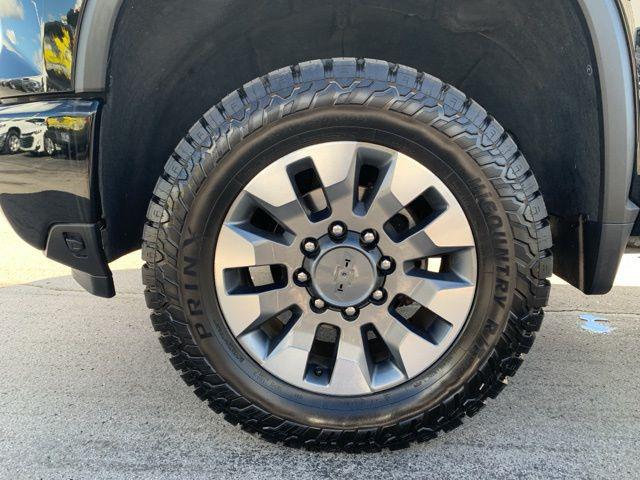 2024 Chevrolet Silverado 2500HD 4WD Crew Cab Standard Bed Custom