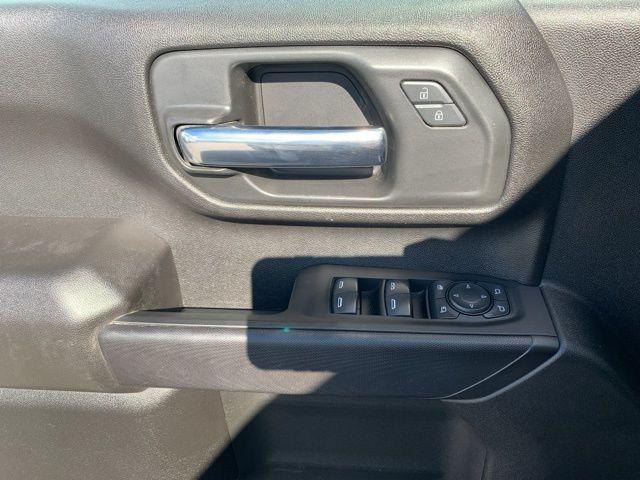 2024 Chevrolet Silverado 2500HD 4WD Crew Cab Standard Bed Custom