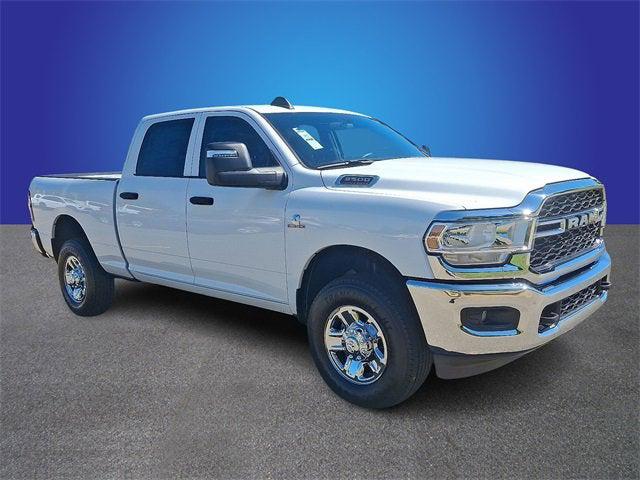 2023 RAM 3500 Tradesman Crew Cab 4x4 64 Box
