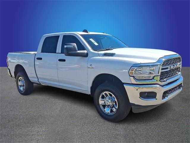 2023 RAM 3500 Tradesman Crew Cab 4x4 64 Box